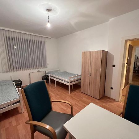 Duisburg Feelhome, Flughafen Nah,3-Schlafzimmer, Dusche Ebenerdig, Zentral, Wifi, Ground Floor Exteriör bild