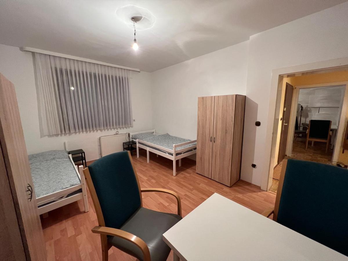 Duisburg Feelhome, Flughafen Nah,3-Schlafzimmer, Dusche Ebenerdig, Zentral, Wifi, Ground Floor Exteriör bild