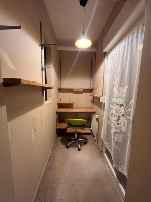 Duisburg Feelhome, Flughafen Nah,3-Schlafzimmer, Dusche Ebenerdig, Zentral, Wifi, Ground Floor Exteriör bild