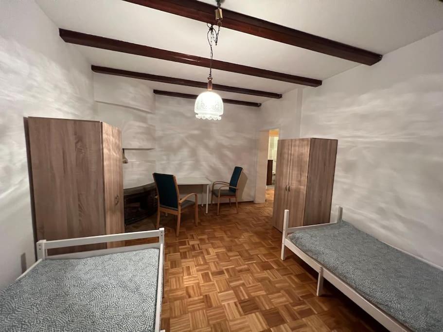 Duisburg Feelhome, Flughafen Nah,3-Schlafzimmer, Dusche Ebenerdig, Zentral, Wifi, Ground Floor Exteriör bild
