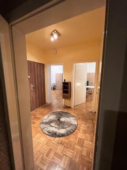 Duisburg Feelhome, Flughafen Nah,3-Schlafzimmer, Dusche Ebenerdig, Zentral, Wifi, Ground Floor Exteriör bild